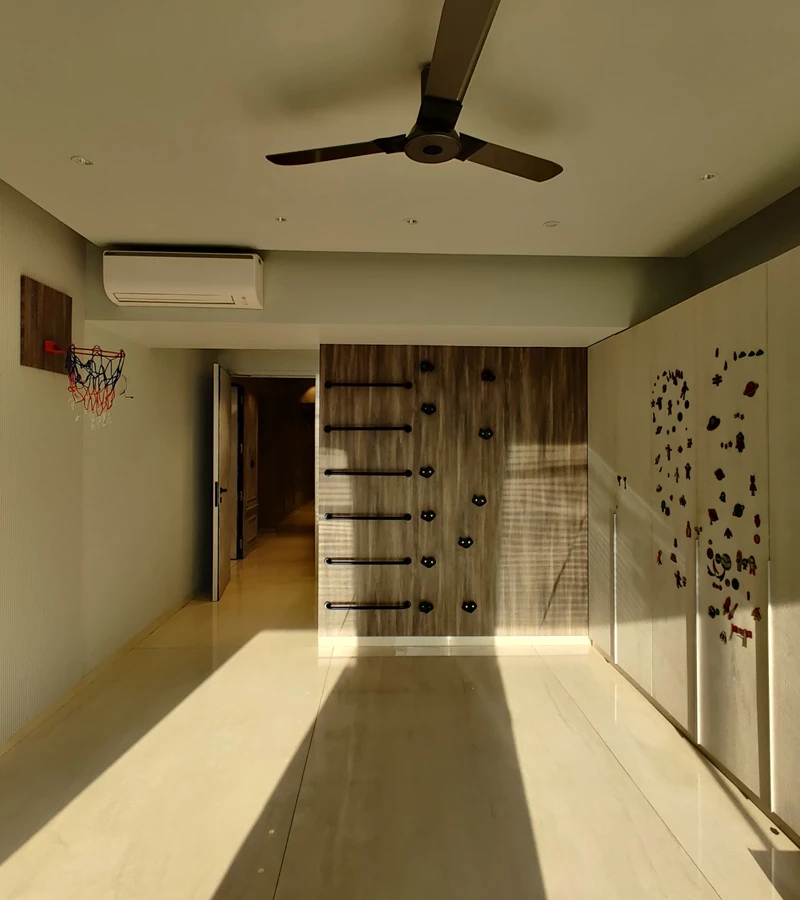 6 - 388, Khar West