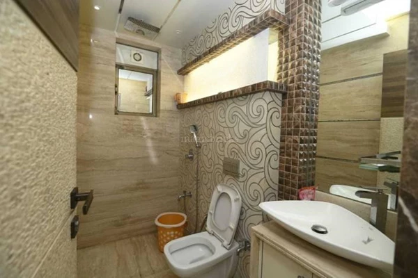 Flat on rent in New Apsara, Bandra West
