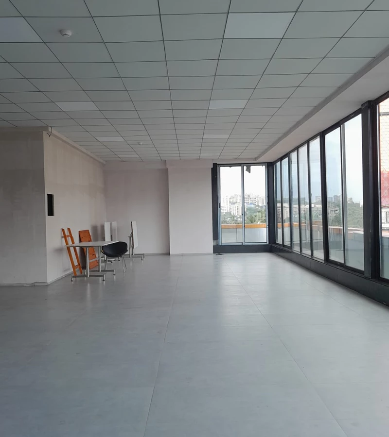 9 - X Cube, Andheri West