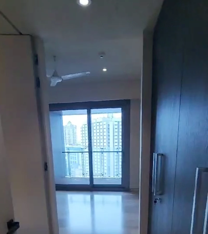 15 - Lodha World Crest, Lower Parel