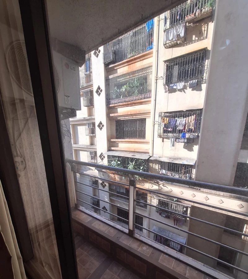 6 - Pacific Enclave, Khar West