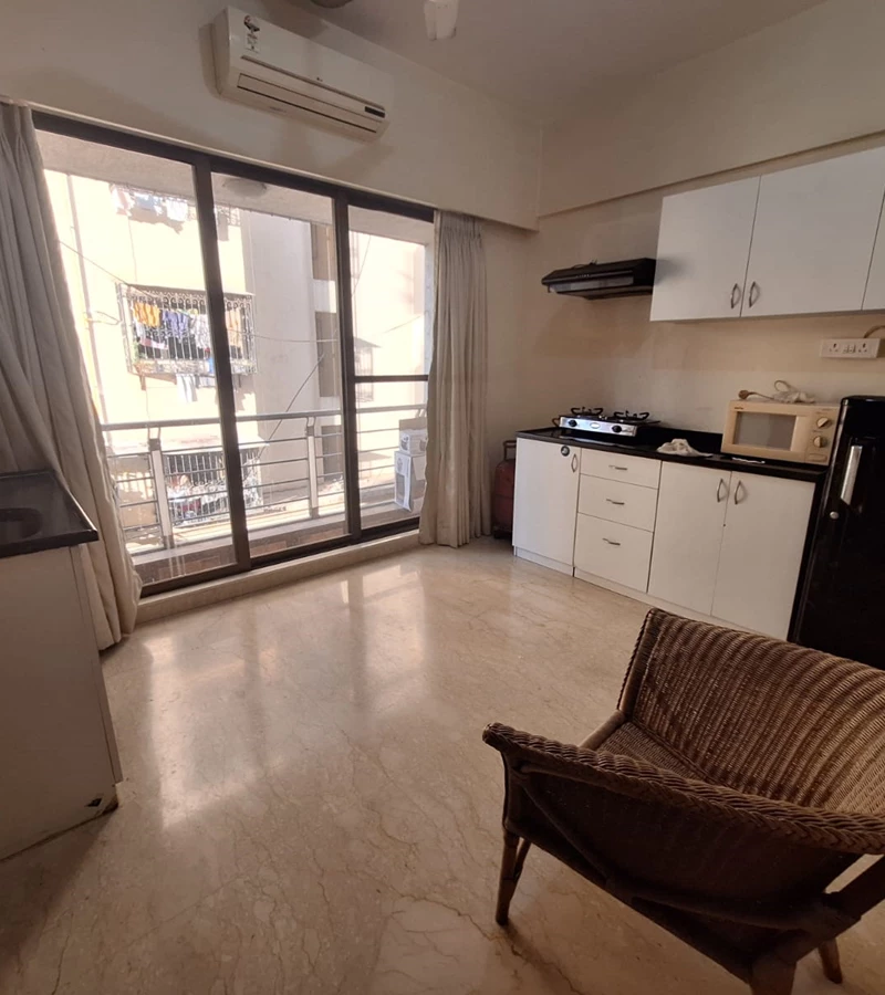 7 - Pacific Enclave, Khar West