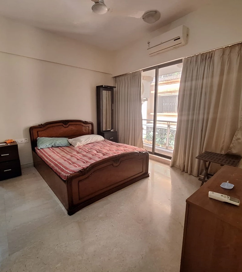 9 - Pacific Enclave, Khar West