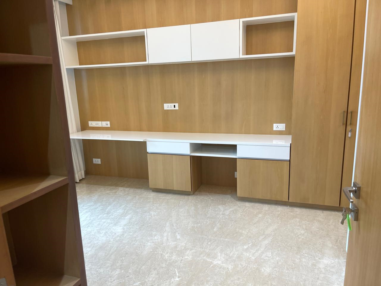 4 BHK Flat for Sale in Worli - Raheja Imperia