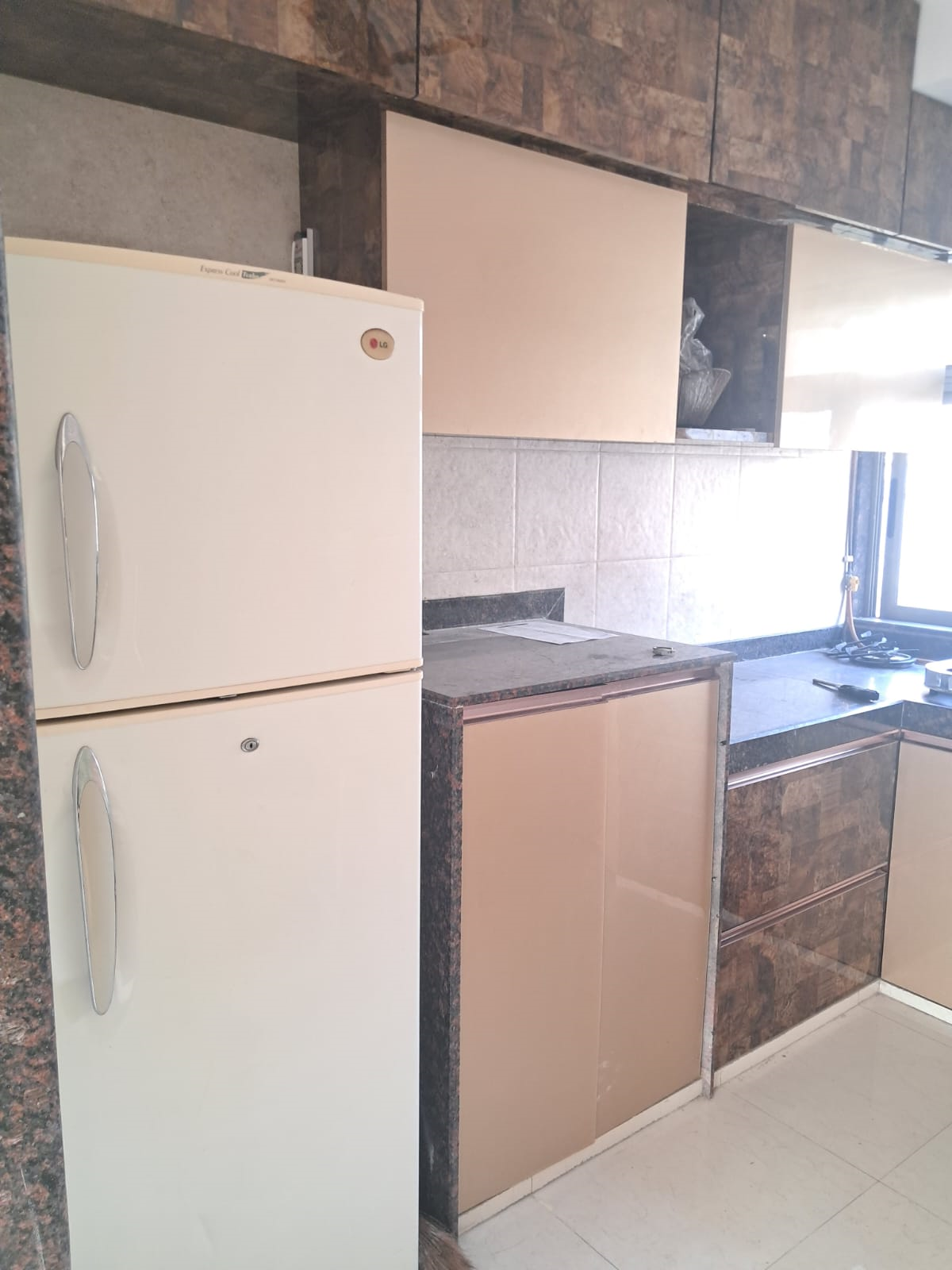 3 BHK Flat on Rent in Khar West - Aarya Sahara