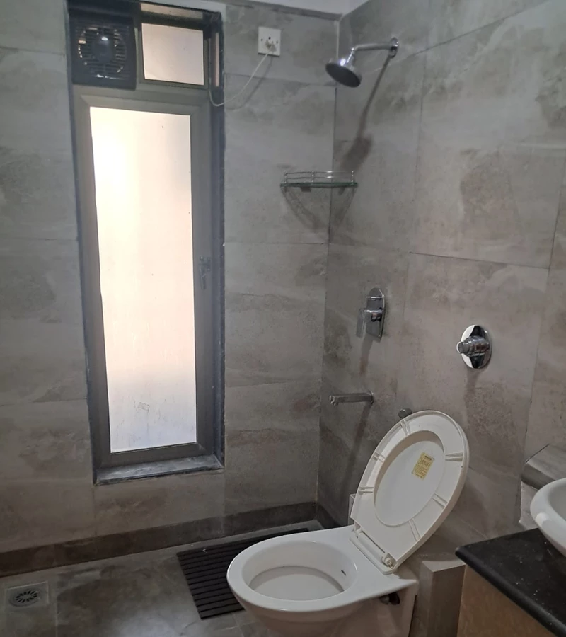12 - Aarya Sahara, Khar West