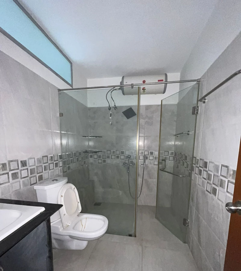 17 - Sarnath, Breach Candy