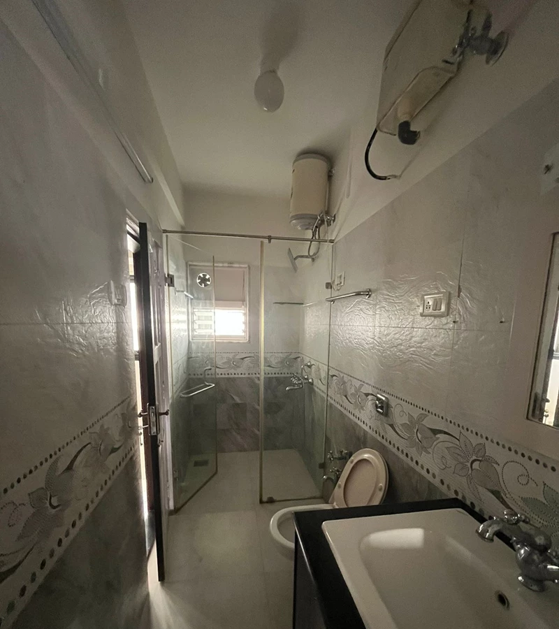 8 - Sarnath, Breach Candy