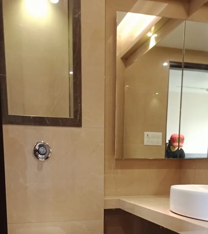 8 - Jaswant Heights, Khar West