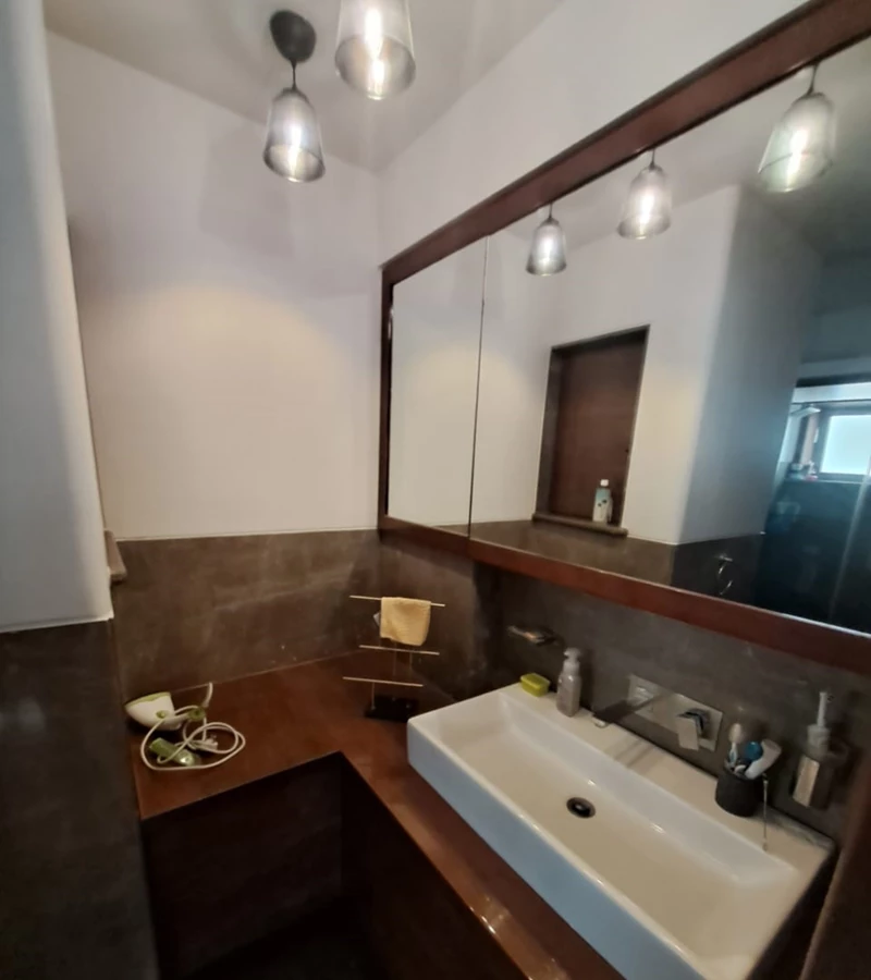 12 - Rubans, Nepeansea Road