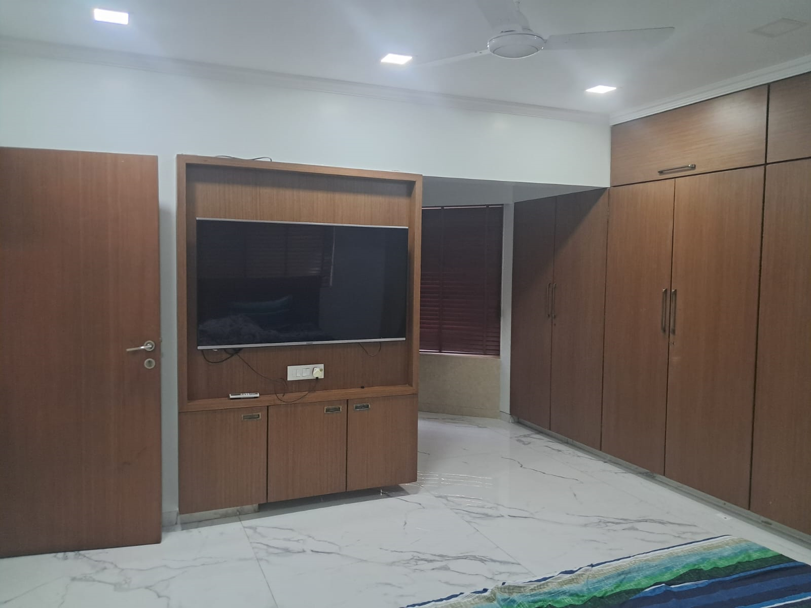 18 - Eldorado, Prabhadevi