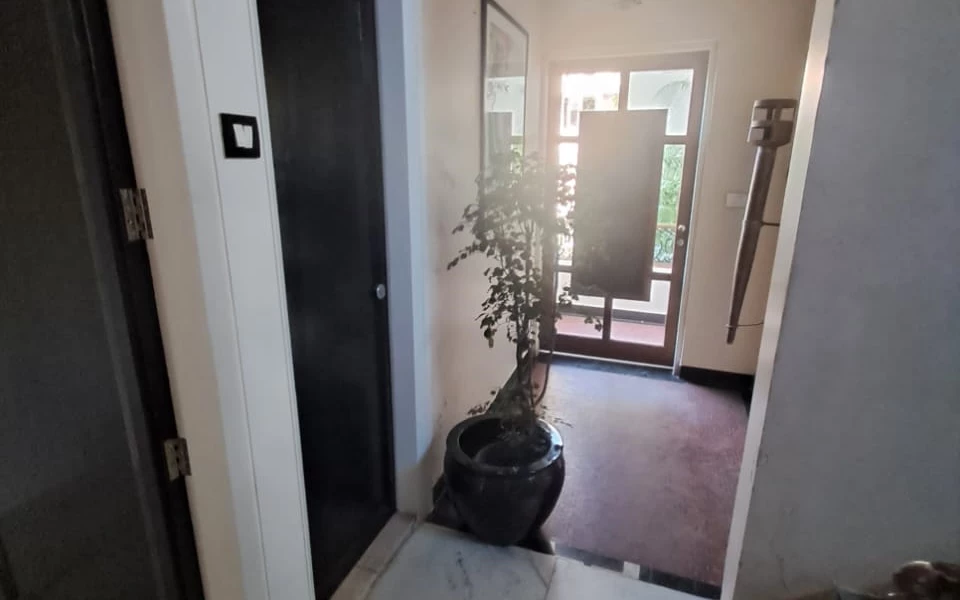 3 - Khatau Bungalow, Walkeshwar