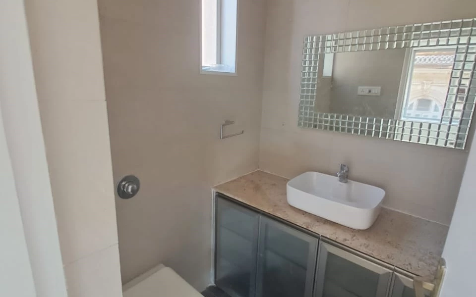 9 - Khatau Bungalow, Walkeshwar