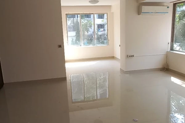 Flat on rent in Khatau Bungalow, Walkeshwar