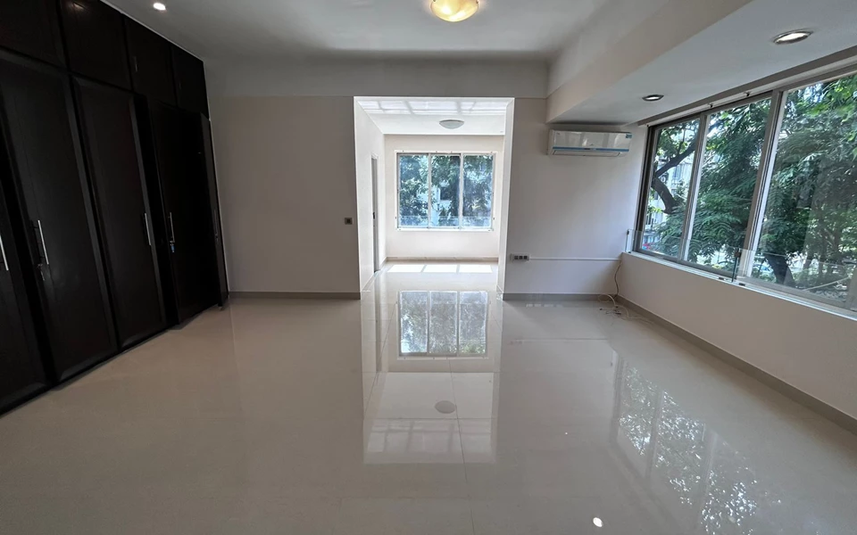 6 - Khatau Bungalow, Walkeshwar