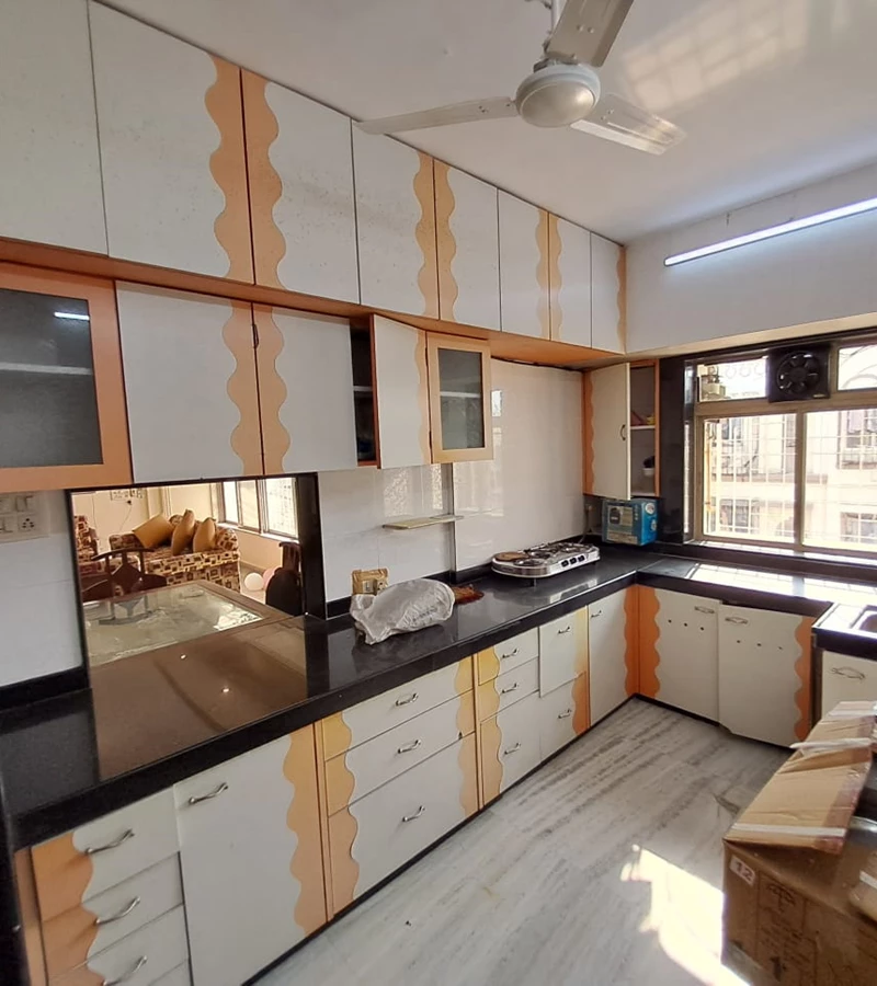 1 - Trimurti Apartment, Vile Parle East