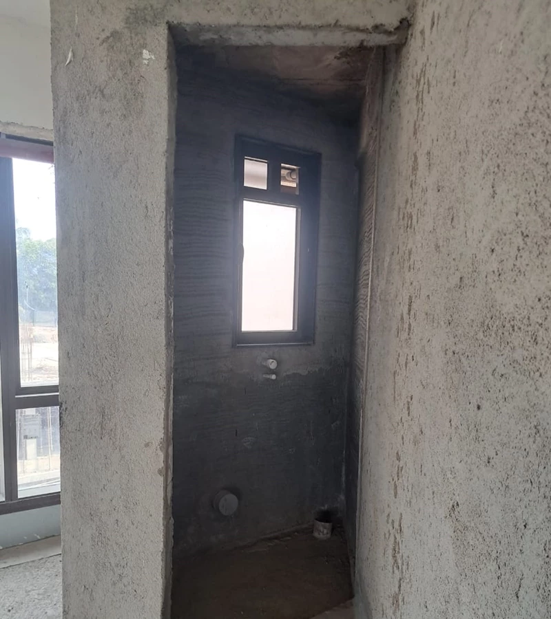 5 - 93 East, Andheri East