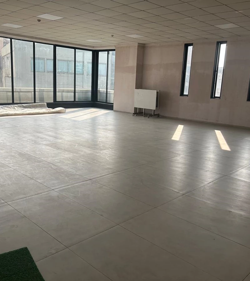 7 - X Cube, Andheri West