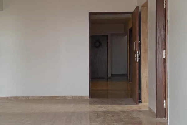 Flat on rent in Kings , Santacruz East