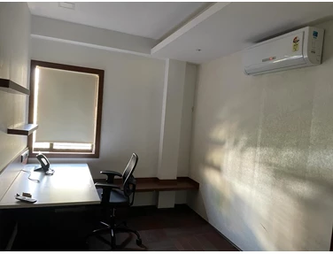 1 - Kakad Chambers, Worli