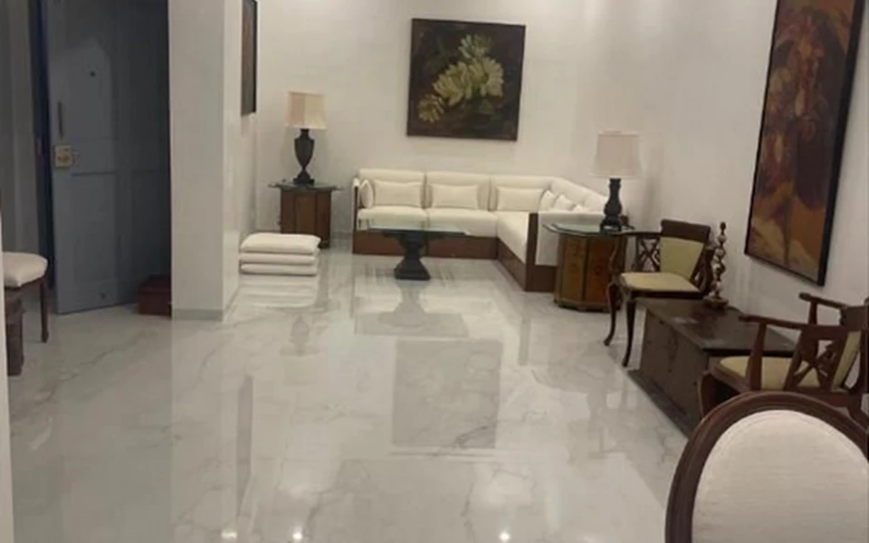 1 - Pushpa Bhavan, Colaba