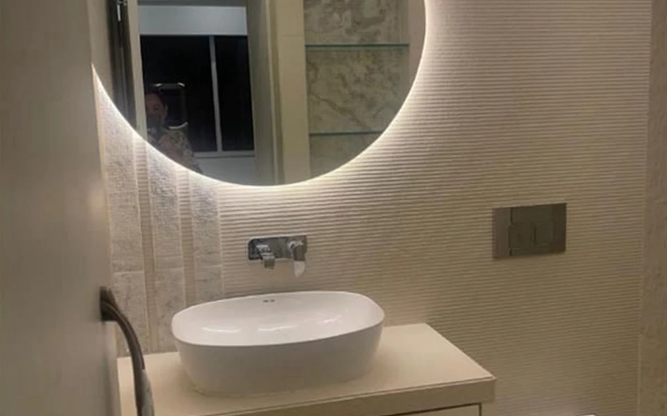 5 - Pushpa Bhavan, Colaba