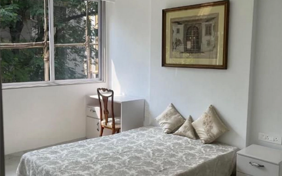 7 - Pushpa Bhavan, Colaba