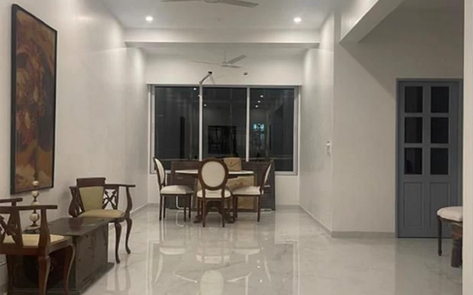 10 - Pushpa Bhavan, Colaba