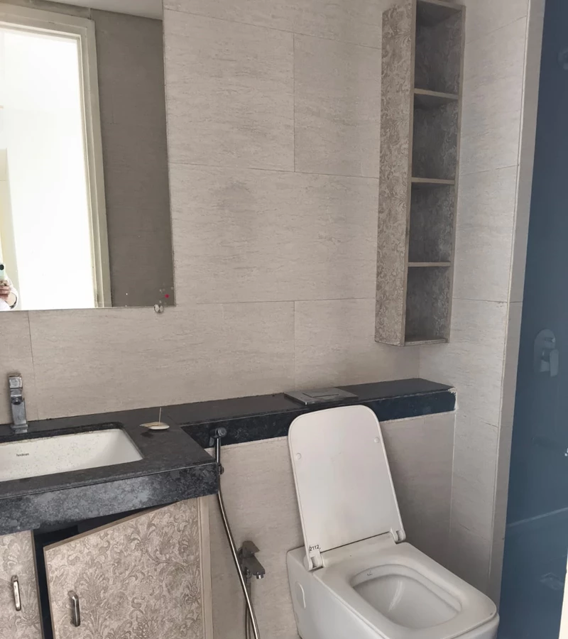 11 - Rustomjee Seasons, Bandra East