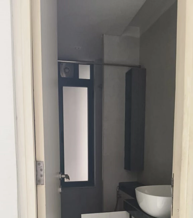 9 - Rustomjee Seasons, Bandra East
