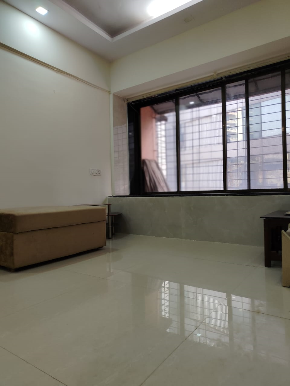 2 BHK Flat on Rent in Santacruz West - Shree Sai Darshan