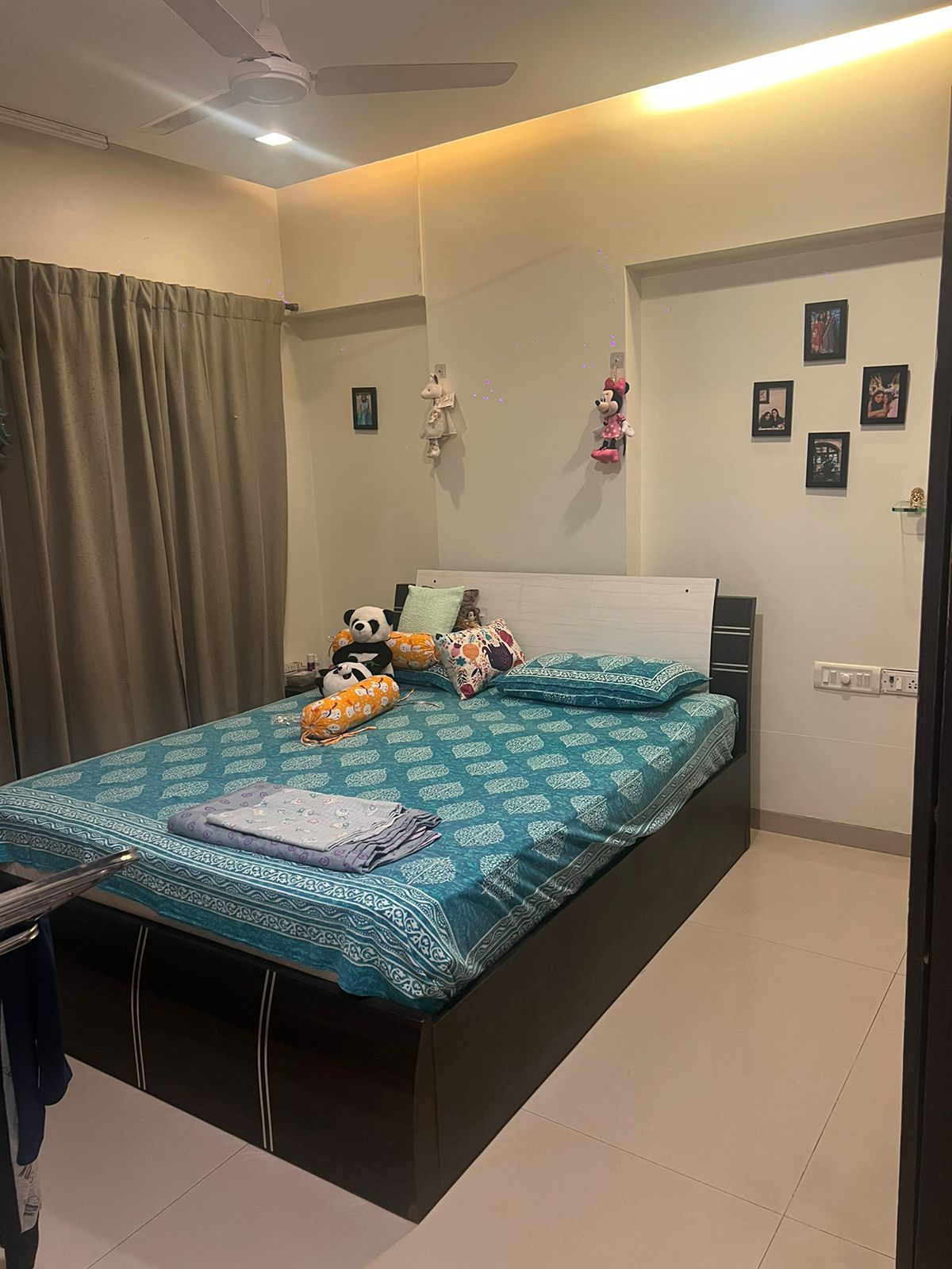 P6 - Pinnacle Gold, Bandra West