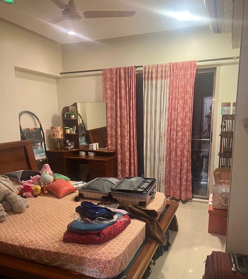 P8 - Pinnacle Gold, Bandra West