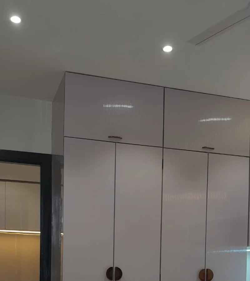 18 - Oberoi Sky City, Borivali East