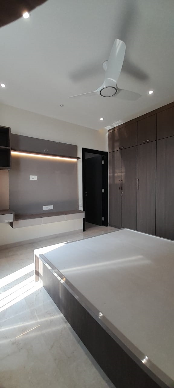 4 - Oberoi Sky City, Borivali East