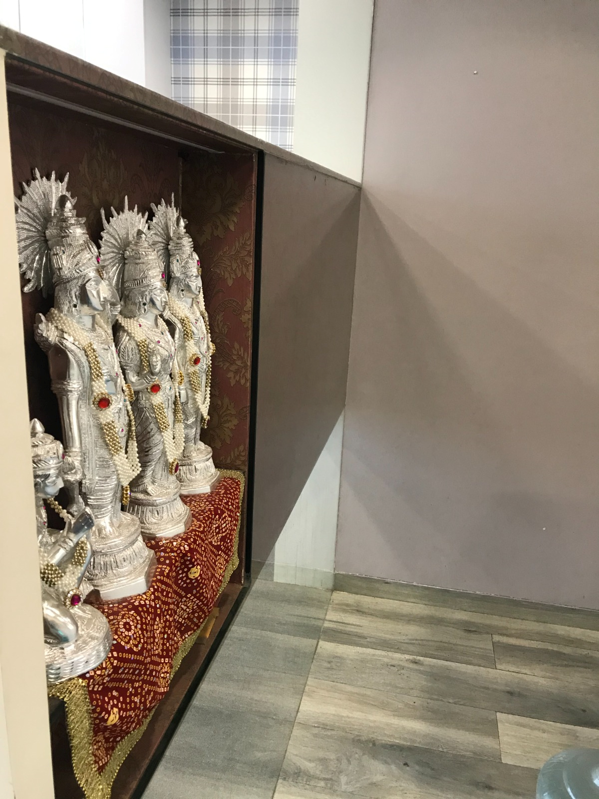 Omkar Summit Business Bay