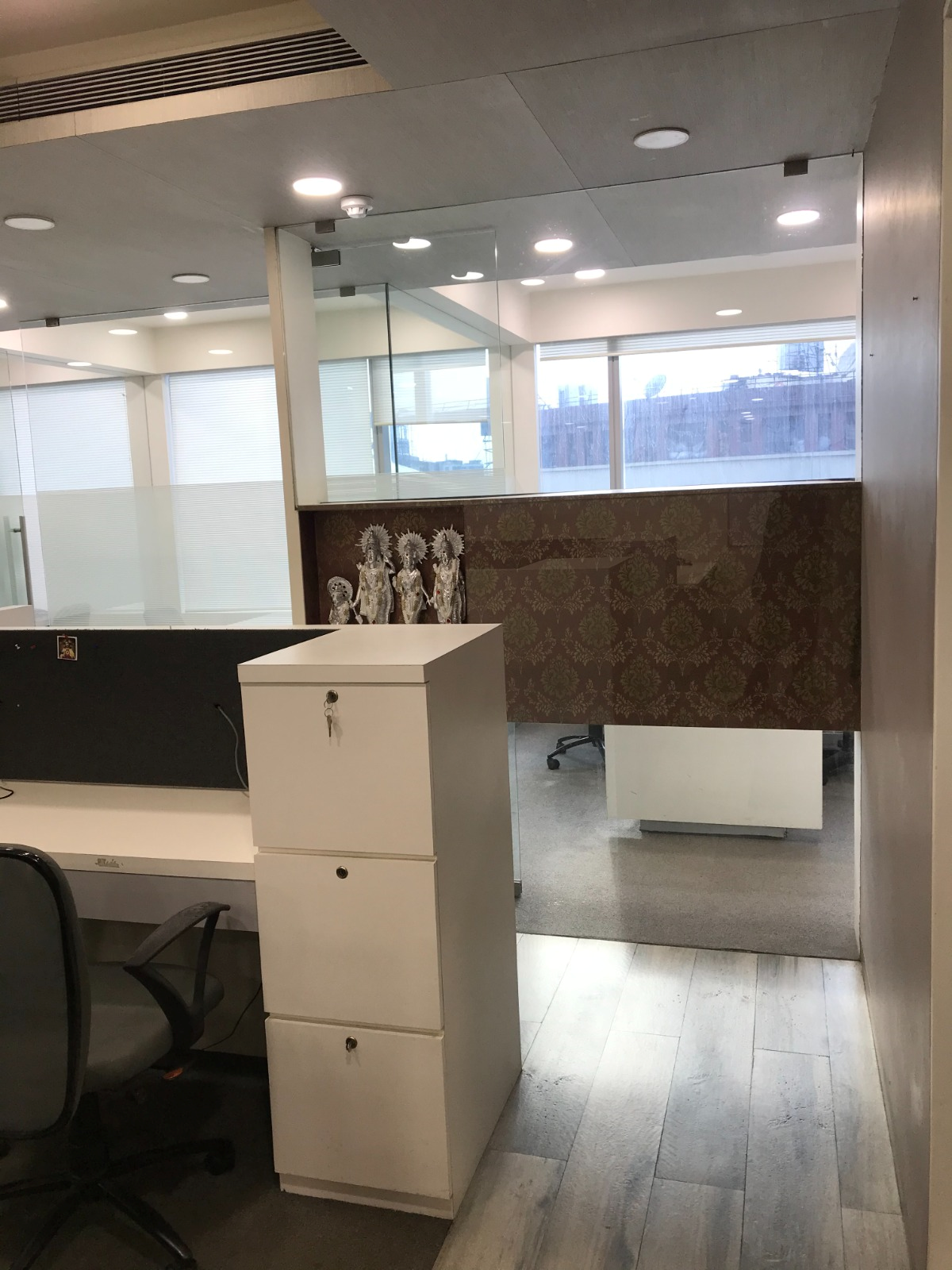 Omkar Summit Business Bay