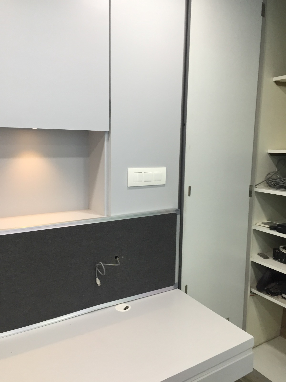 Omkar Summit Business Bay