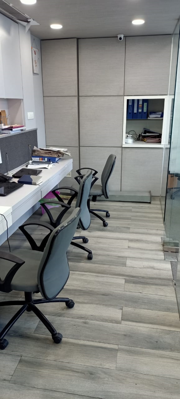 Omkar Summit Business Bay