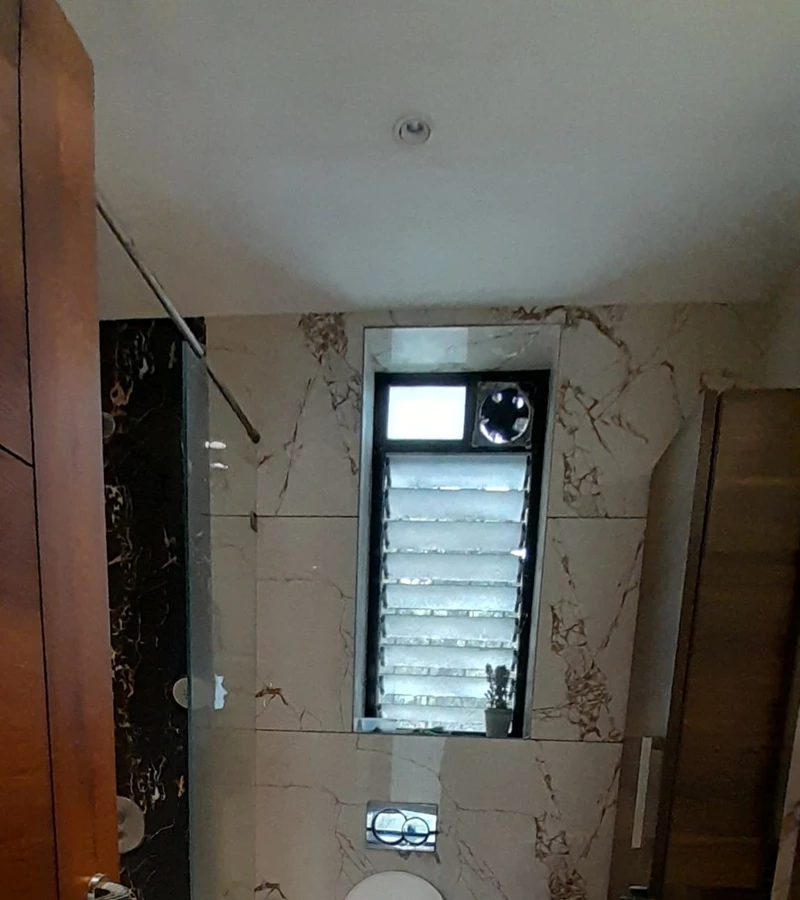 1 - Riviera, Juhu
