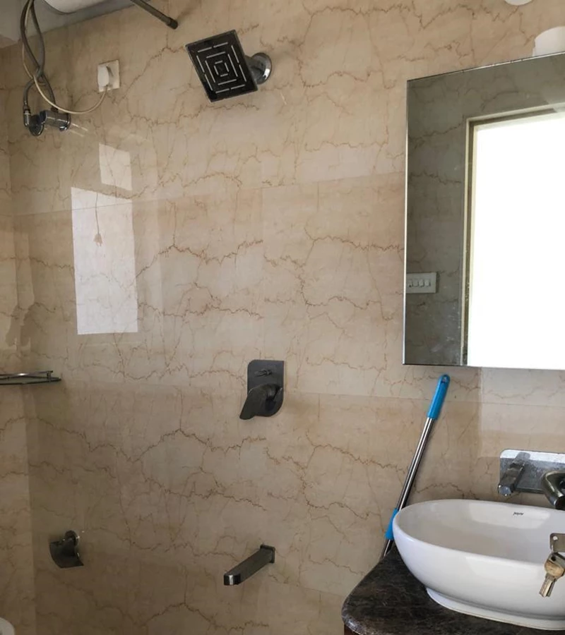 4 - Shiv Asthan Heights Apartment, Bandra West