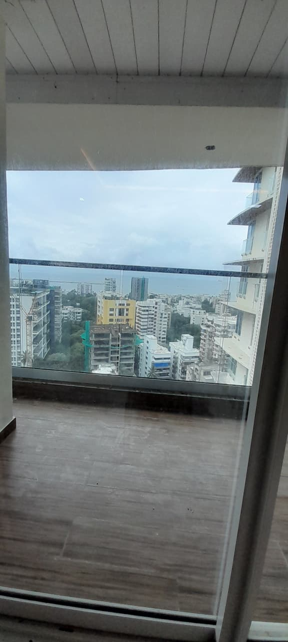 6 - Joy Legend, Khar West