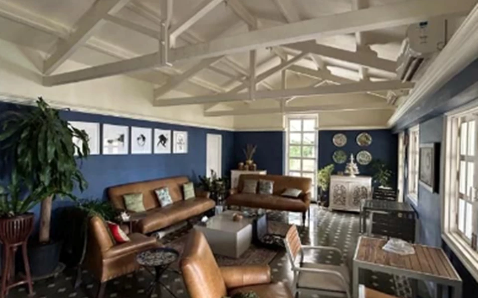 1 - Acropolis, Colaba