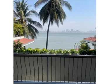 4 - Gold Croft, Walkeshwar