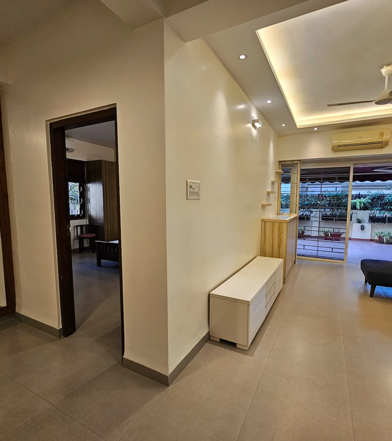 2 - Crescent, Bandra West