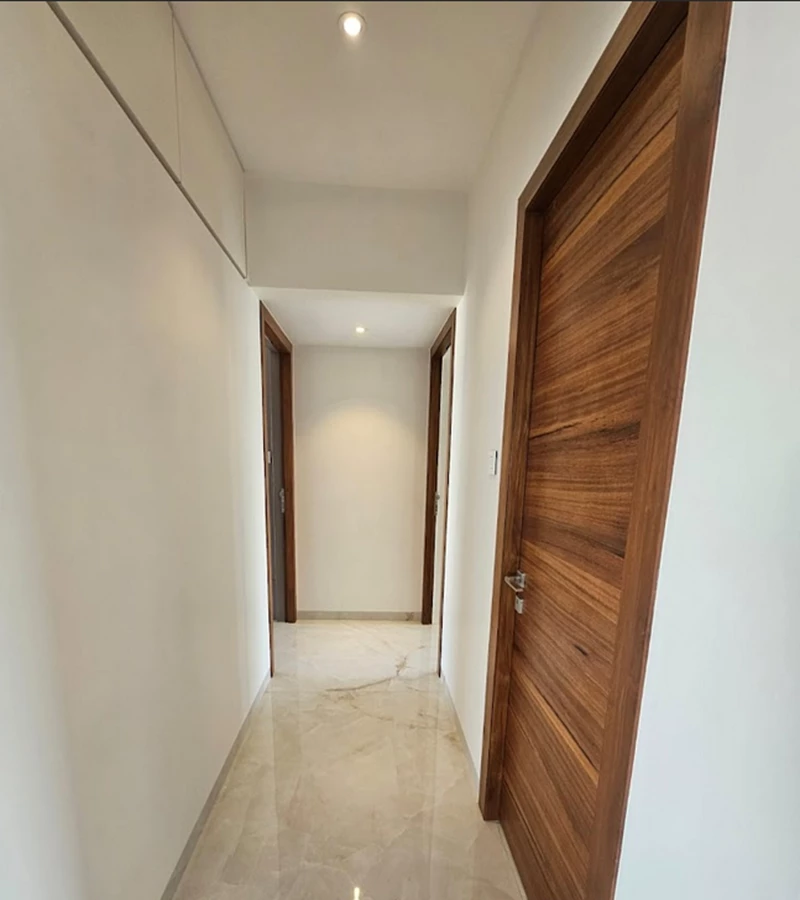 1 - Aum Nirvan, Khar West