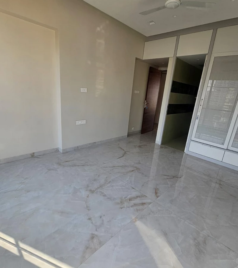 12 - Aum Nirvan, Khar West