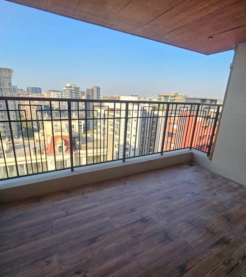 16 - Aum Nirvan, Khar West