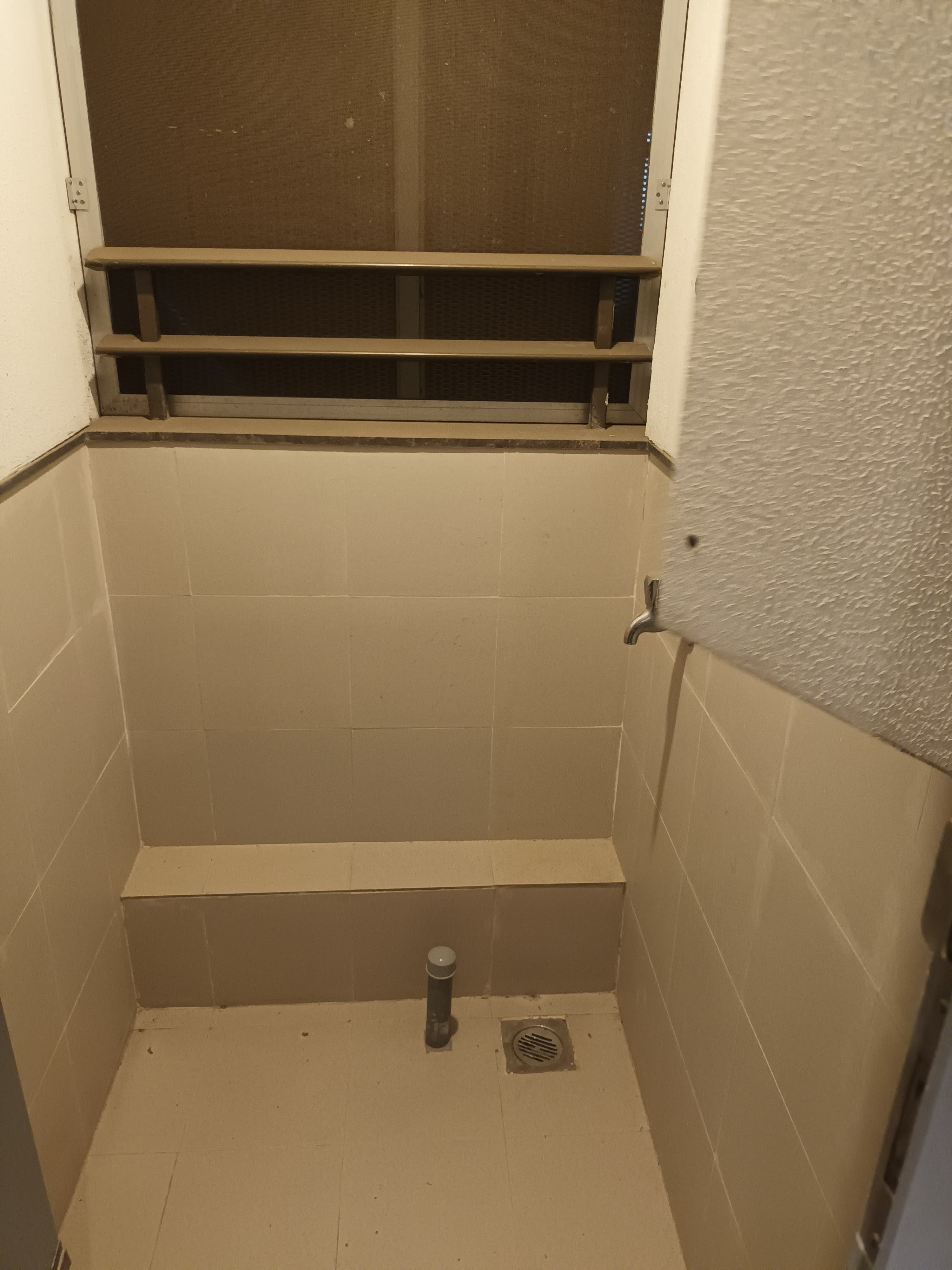 12 - Trump Tower, Worli