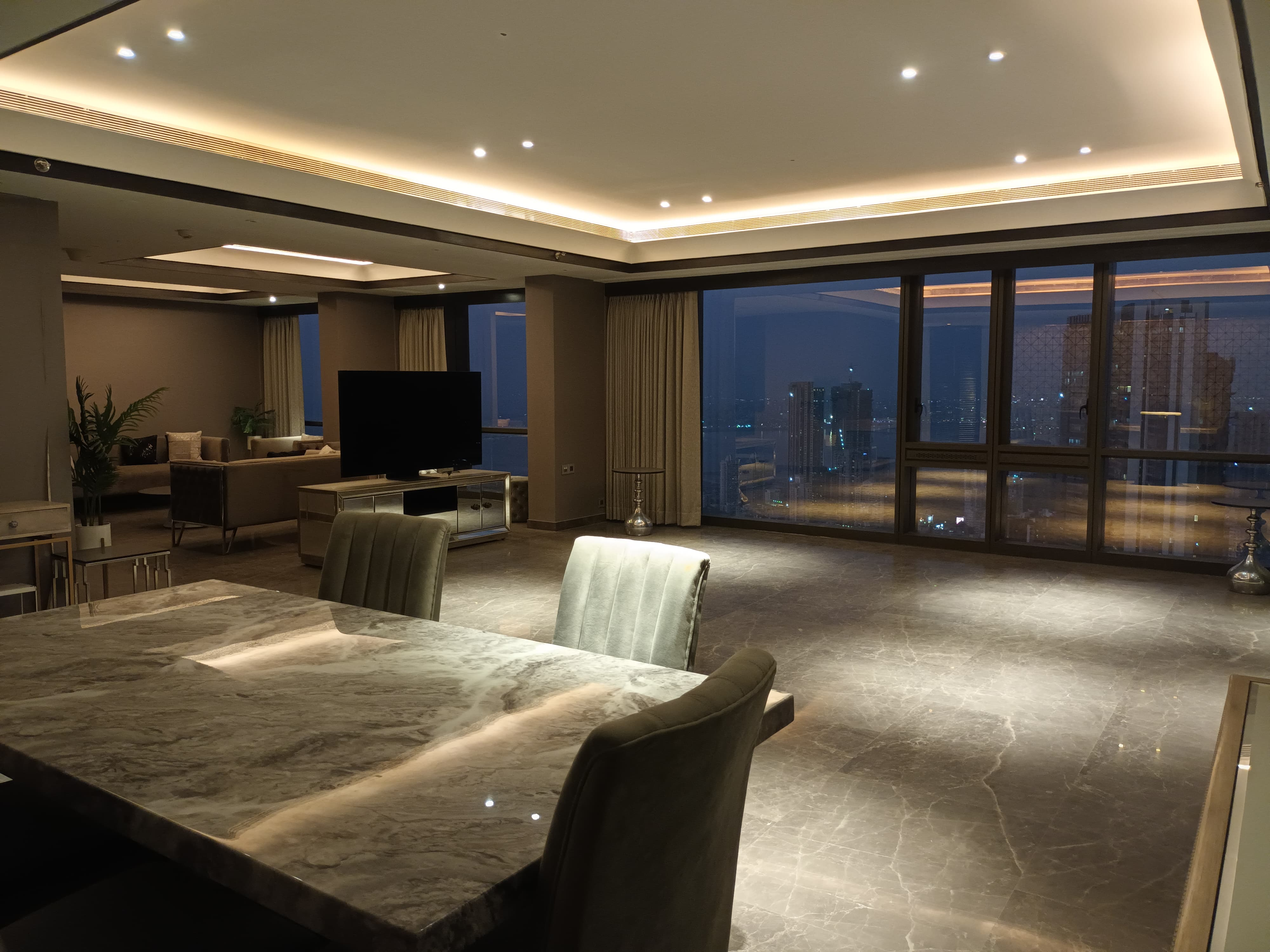 22 - Trump Tower, Worli